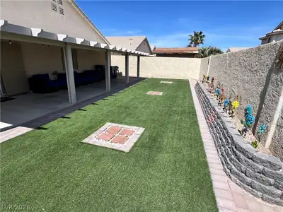 2420 Rocky Brook Street, North Las Vegas, NV 89030 Yard