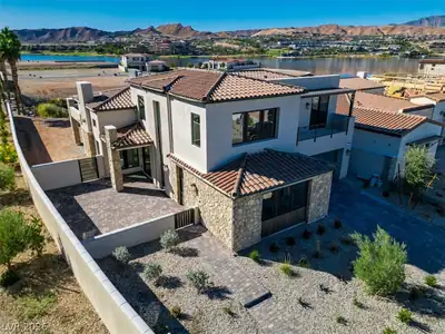 45 Bellissima Lago Court, Henderson