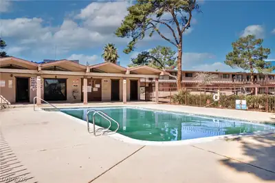 605 South Royal Crest Circle 9, Las Vegas