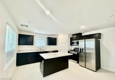 3577 Arcadian Sea Street, Las Vegas, NV 89106 Kitchen