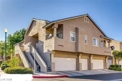 2053 Jade Creek Street 206 Las Vegas, NV 89117
