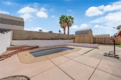 416 East Barrett Street Pool