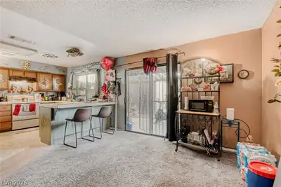 4563 Kenmare Way, Las Vegas, NV 89121 Kitchen