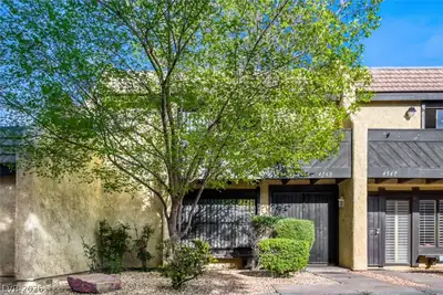 4563 Kenmare Way, Las Vegas, NV 89121 Front of Structure