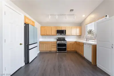 1892 East Pyle Avenue Kitchen