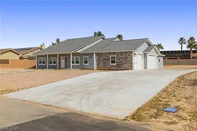 3156 Mateuse Street, Logandale