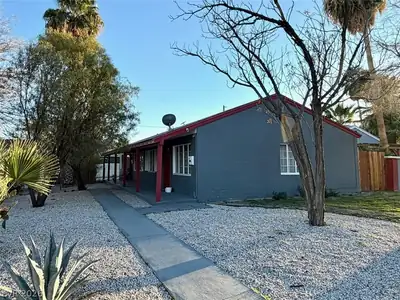 1622 Thelma Lane Las Vegas, NV 89104