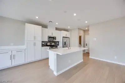 4352 Tallow Falls Avenue, Las Vegas, NV 89141 Kitchen