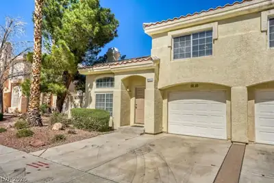 8412 Blue Island Avenue, Las Vegas, NV 89129 Front of Structure