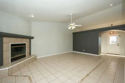 80 West Wilson Road Living Room