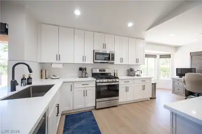 2548 Tumble Brook Drive Kitchen