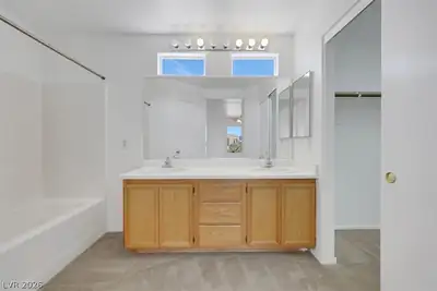 1959 Towering Pines Street, Las Vegas, NV 89135 Primary Bathroom