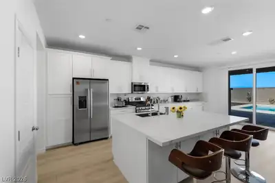 290 Robson Ridge Lane, Henderson, NV 89015 Kitchen