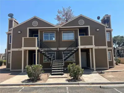 2722 Alicialynn Way Las Vegas, NV 89121