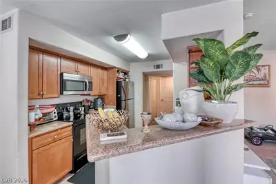 4400 South Jones Boulevard 2061 Kitchen