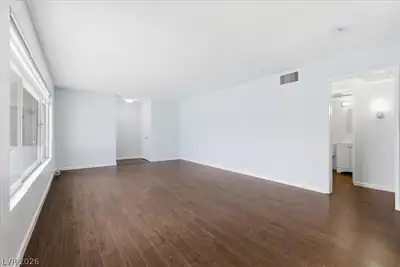 1700 Rexford Drive 209 Living Room