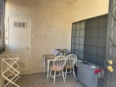 1415 Santa Margarita Street C Patio