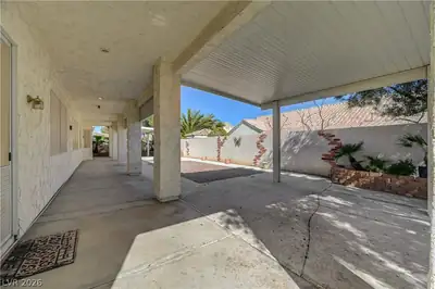 3248 Cambridgeshire Street, Las Vegas, NV 89146 Patio