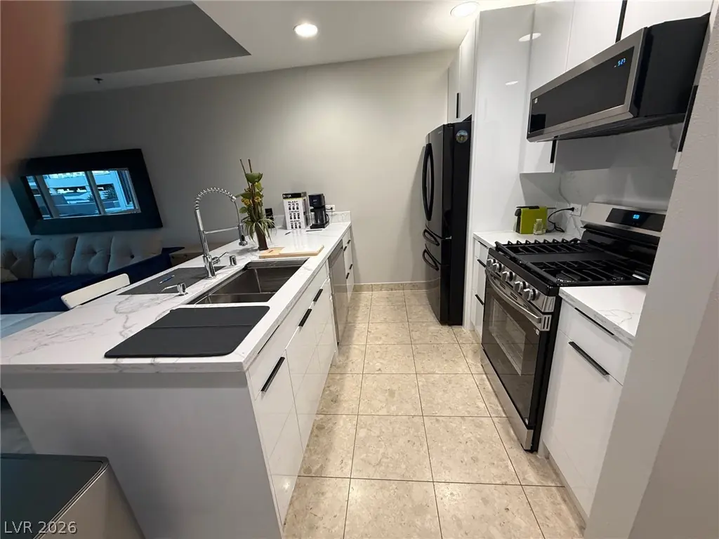 4525 Dean Martin Drive 401