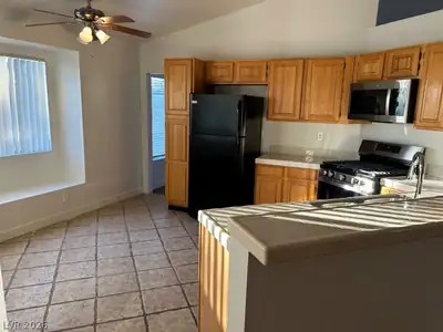 2025 BIG BEND Way 0 Kitchen