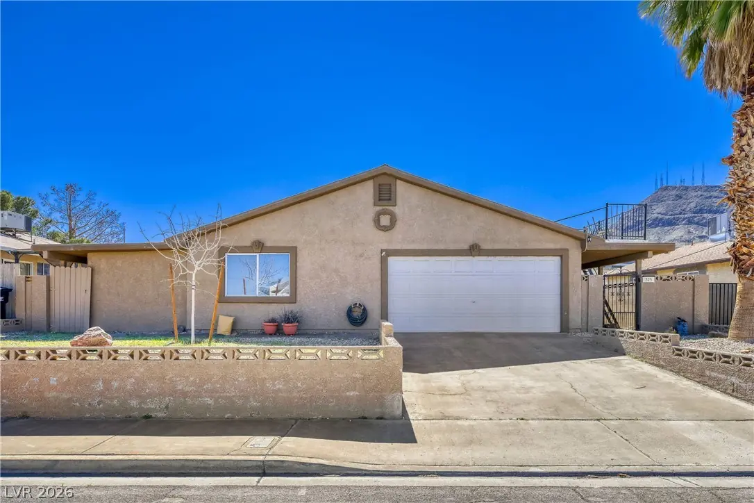 325 West Rochell Drive