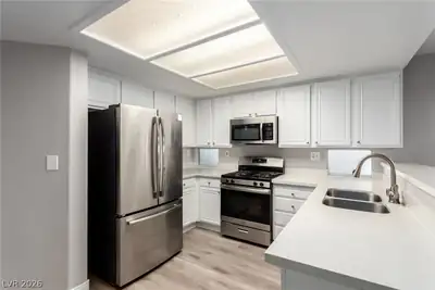4400 Sandhorse Court, Las Vegas, NV 89130 Kitchen