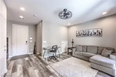 1801 Mangrove Court Living Room