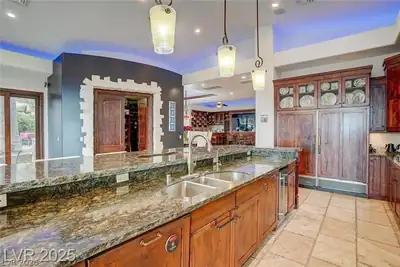 1608 Liege Drive, Henderson, NV 89012 Kitchen