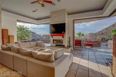 1608 Liege Drive, Henderson, NV 89012 Living Room