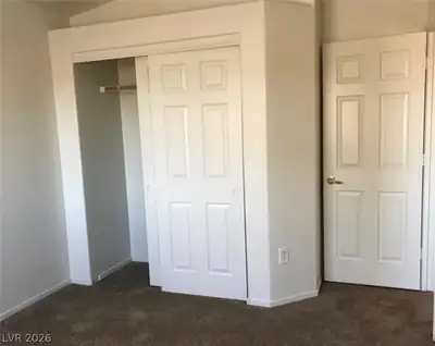 1489 Silver Sunset Drive Bedroom