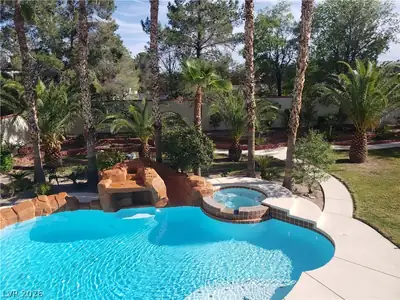 7261 Obannon Drive Pool