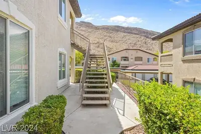 3540 Cactus Shadow Street 204 Patio