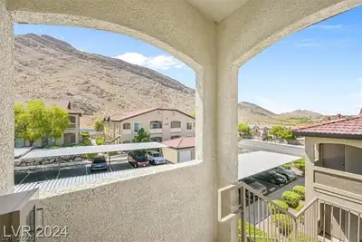 3540 Cactus Shadow Street 204 Balcony
