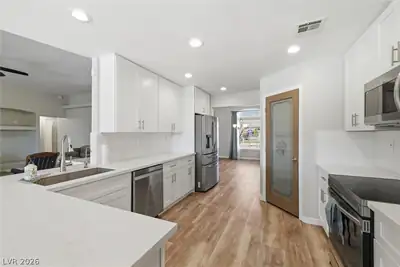 1131 China Street, Pahrump, NV 89048 Kitchen