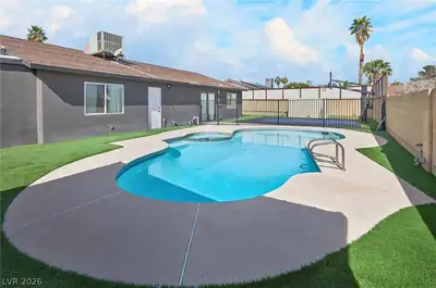 5270 Sepulveda Boulevard, Las Vegas, NV 89118 Pool
