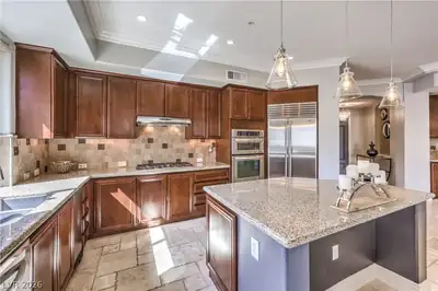 30 Via Mantova 202, Henderson, NV 89011 Kitchen