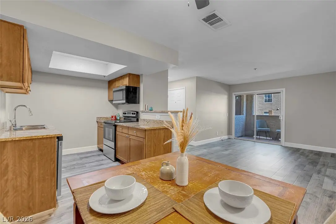4200 South Valley View Boulevard 1069