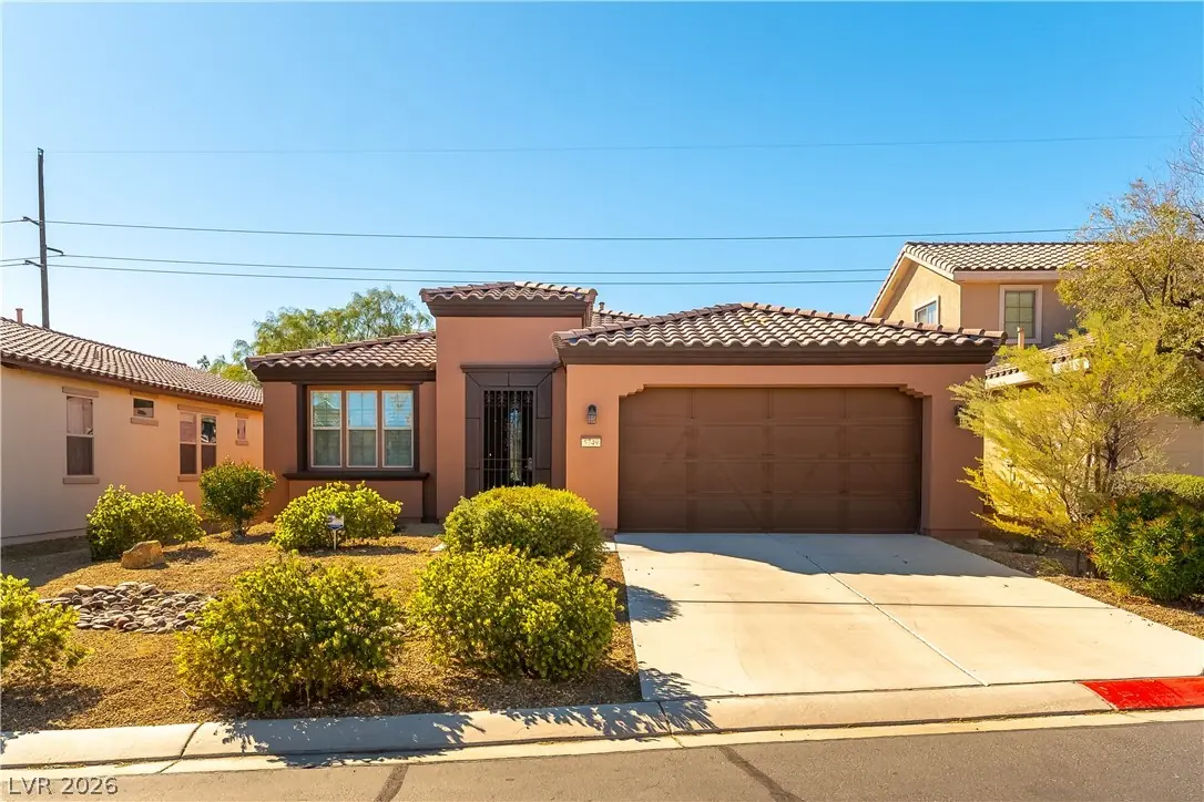 5749 Pleasant Palms Street