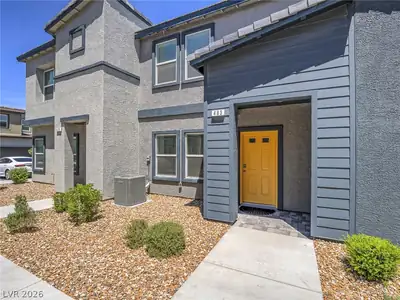 483 Waterfall Cove Court, Henderson, NV 89002 Entry