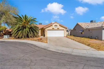 2220 Misty Ridge Circle, North Las Vegas