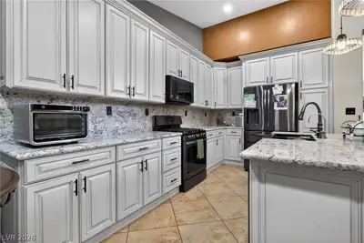 1911 Ginger Blossom Avenue, North Las Vegas, NV 89031 Kitchen