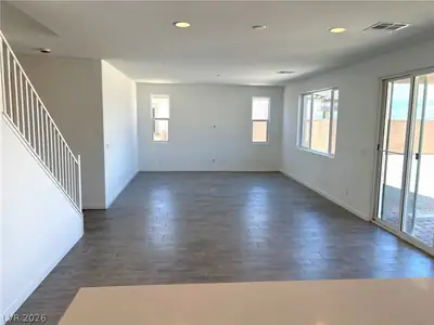 5712 East Badlands Lane Lot 32/2 Living Room