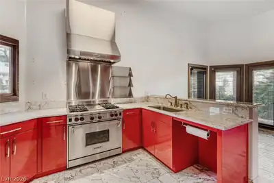 7296 Mission Hills Drive, Las Vegas