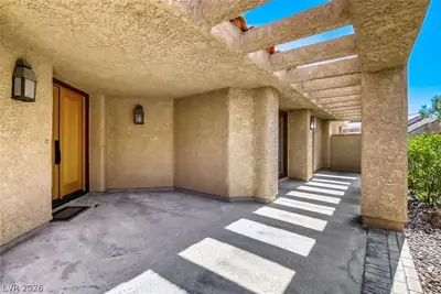 7296 Mission Hills Drive, Las Vegas, NV 89113 Entry