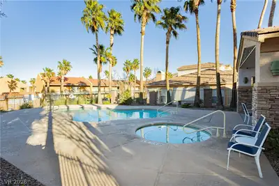 228 Lorryn Lane 2 Pool
