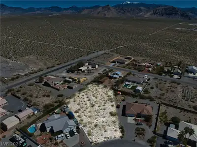 3880 Peschutes Street Pahrump, NV 89048