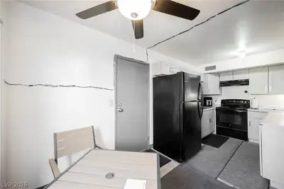 5107 Greene Lane M/A Kitchen
