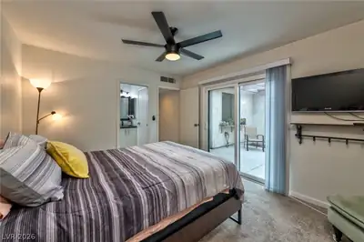 2461 El Paseo Circle, Las Vegas, NV 89121 Bedroom