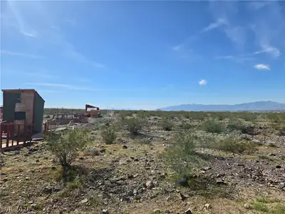 2301 East Saddleback Drive View