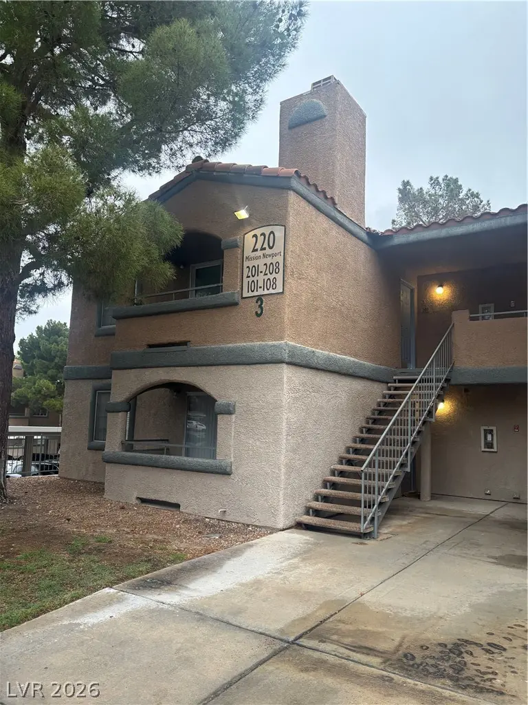 220 Mission Newport Lane 201